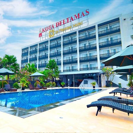 Le Premier Hotel Deltamas Cikarang Kültér fotó