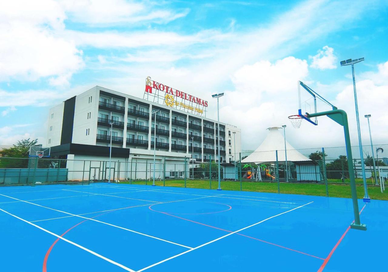 Le Premier Hotel Deltamas Cikarang Kültér fotó