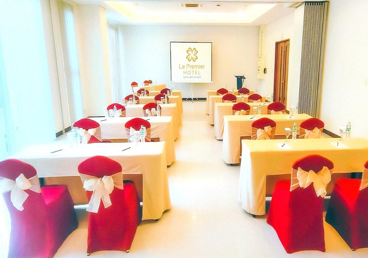 Le Premier Hotel Deltamas Cikarang Kültér fotó
