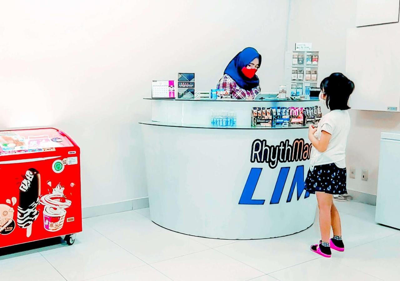 Le Premier Hotel Deltamas Cikarang Kültér fotó