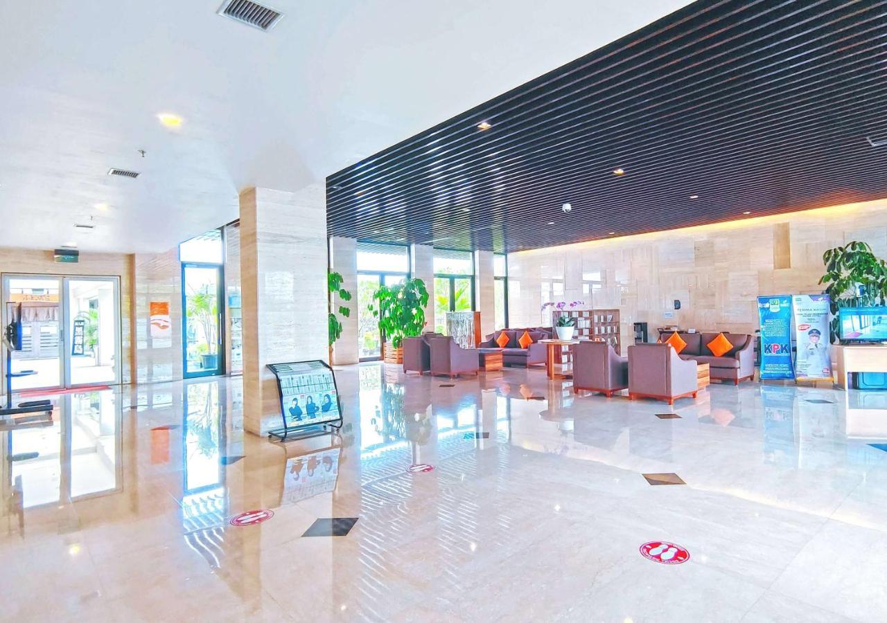 Le Premier Hotel Deltamas Cikarang Kültér fotó
