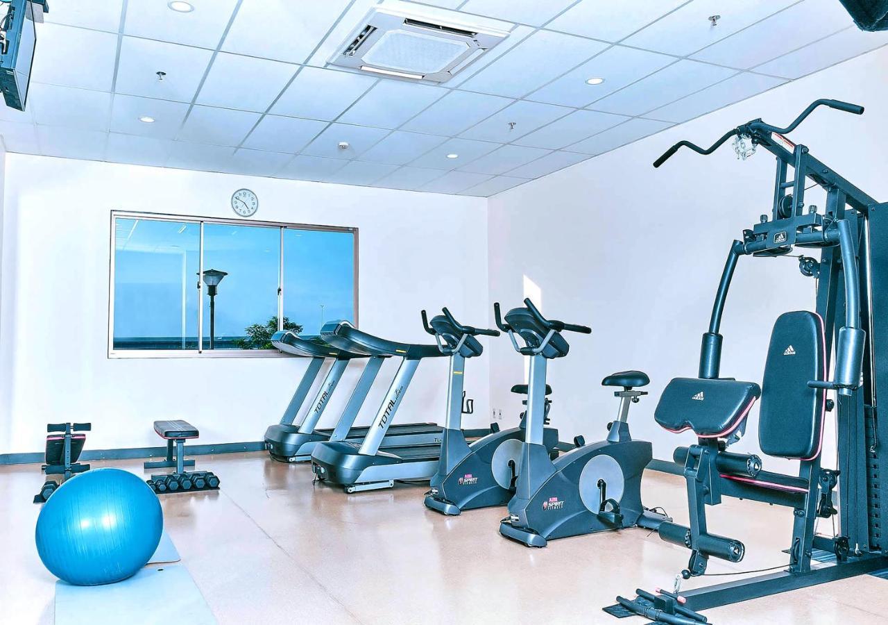 Le Premier Hotel Deltamas Cikarang Kültér fotó