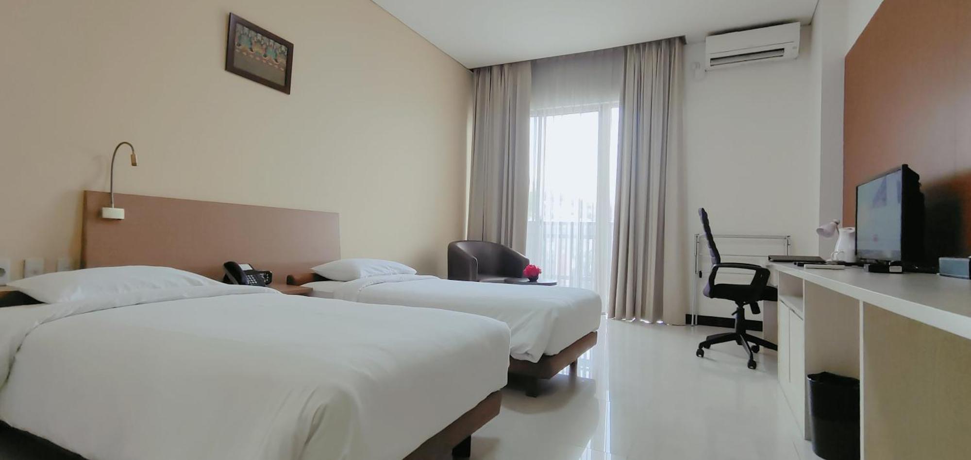 Le Premier Hotel Deltamas Cikarang Kültér fotó