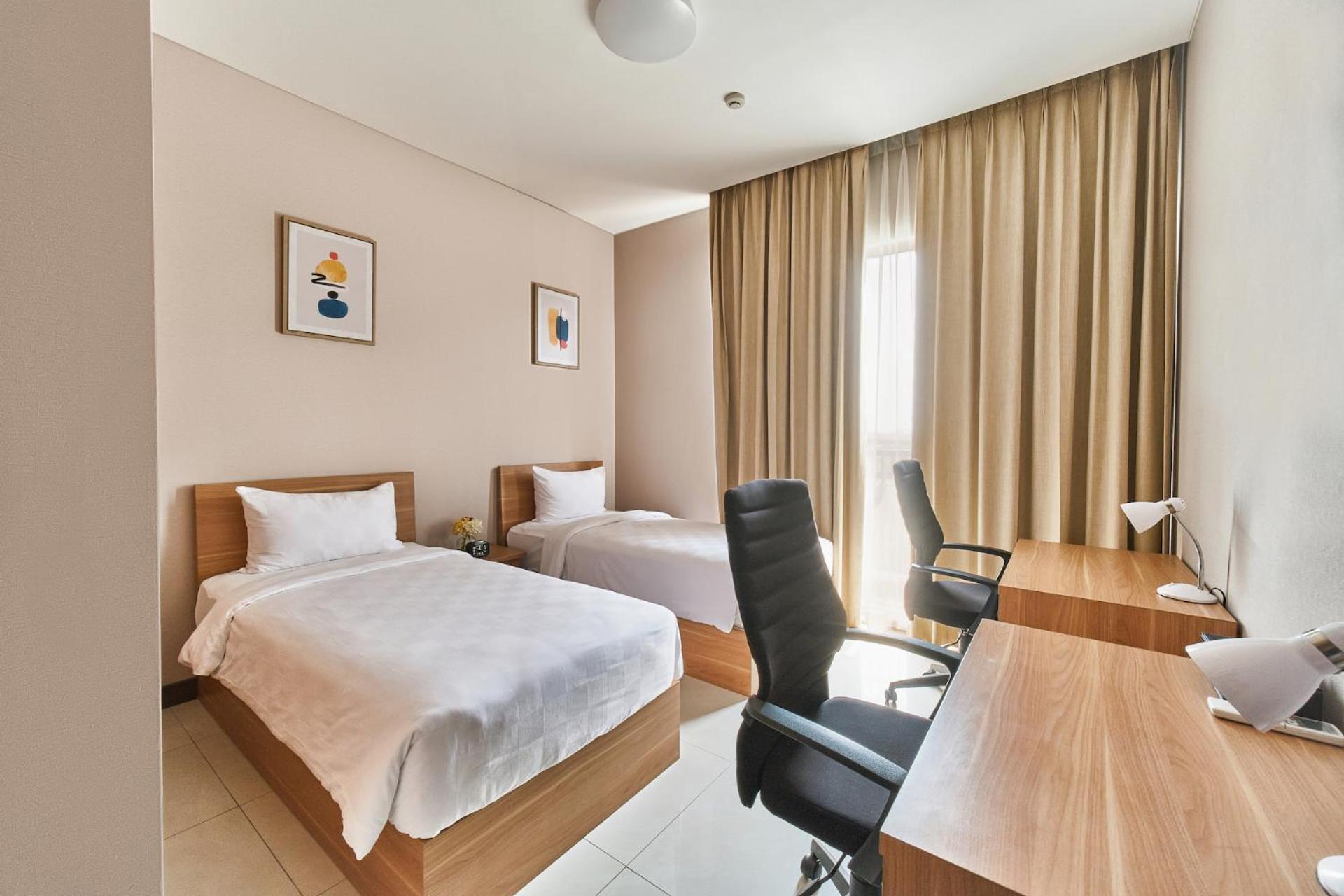 Le Premier Hotel Deltamas Cikarang Szoba fotó